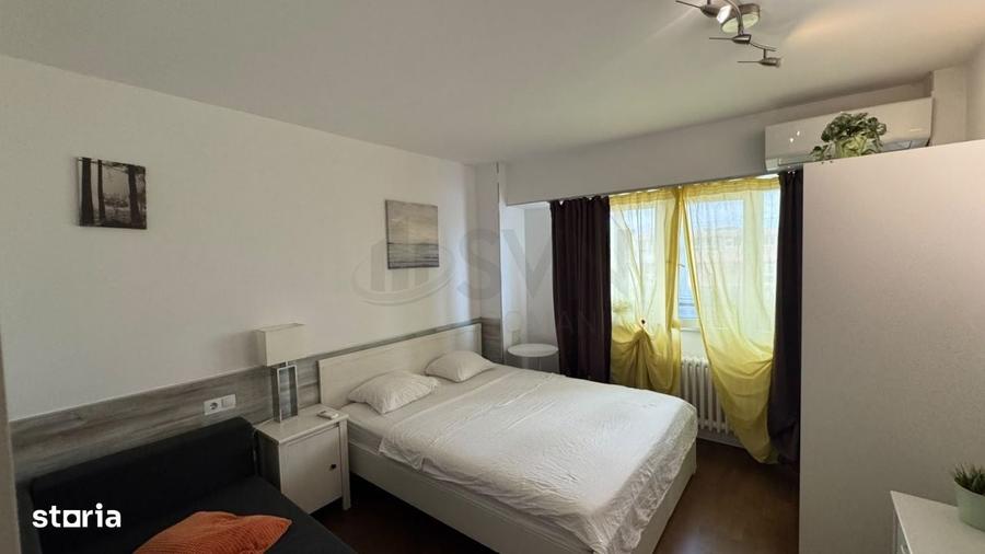 Apartament cu 3 camere semidecomandat în Ștefan cel Mare