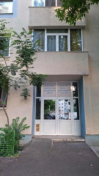 Apartament 2 camere decomandat, 51 mp, Metrou Aparatorii Patriei, Etaj 3, 96.500 DIRECT PROPRIETAR - NECESITA RENOVARE - 2