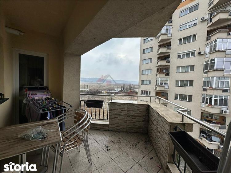 Inchiriere Apartament cu 3 camere Canta Bloc Nou - 10