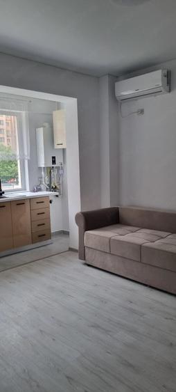 Apartament cu 2 camere semidecomandat în Roșu