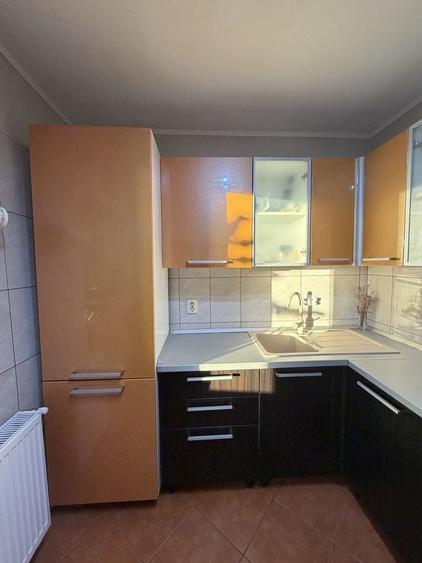 Apartament cu 3 camere decomandat în Dacia