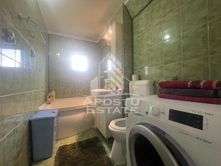 Apartament cu 3 camere decomandat în Boul Roșu