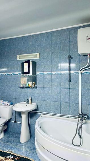 Casă cu 3 camere decomandat cu Teren 768 Mp în Exterior Vest