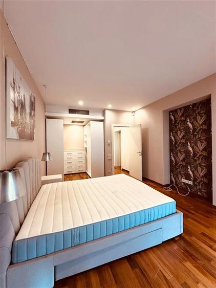 Apartament cu 4 camere decomandat, mobilat în Băneasa