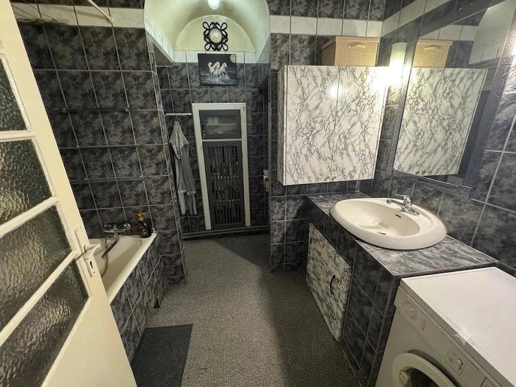 Apartament cu 4 camere decomandat în Odobescu