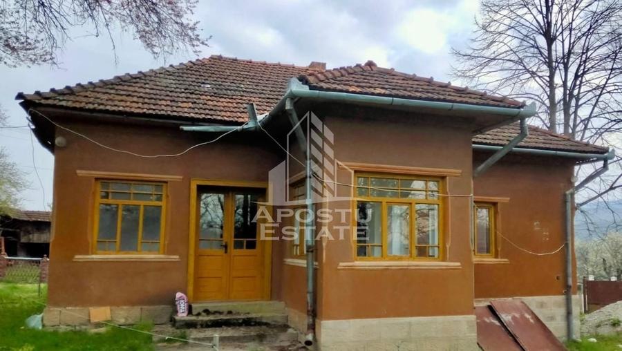 Casă individuală cu 4 camere cu Canalizare în Măgulicea