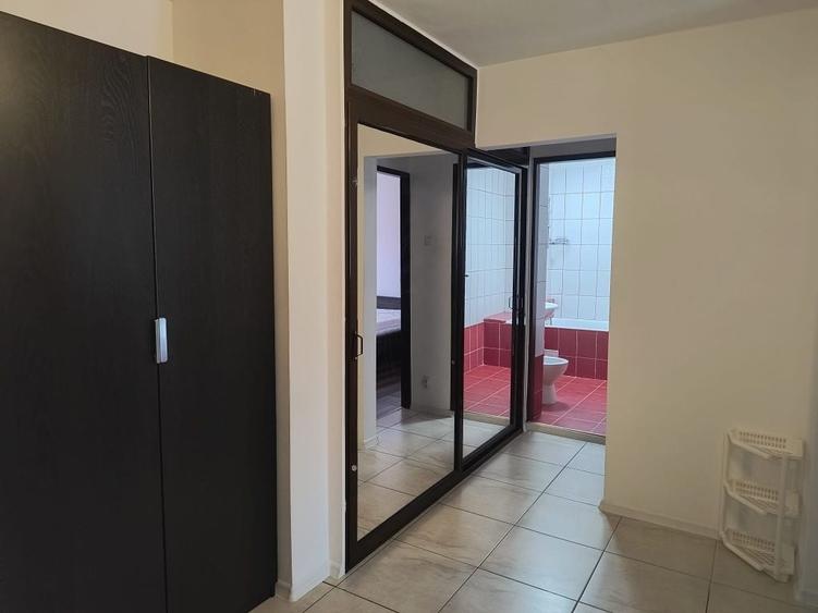 Apartament cu 2 camere decomandat în Runcu