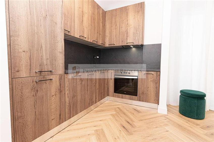 Apartament cu 2 camere semidecomandat, mobilat în Pipera