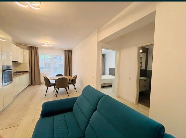 Apartament cu 2 camere semidecomandat în Florești