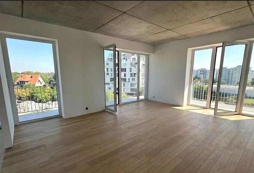 Apartament cu 2 camere semidecomandat în Colentina