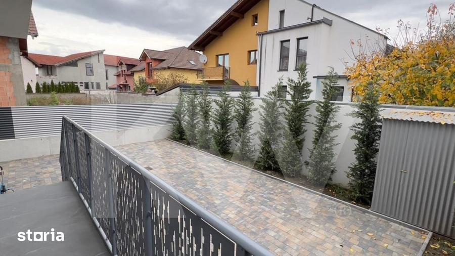 Casă cu 5 camere cu Teren 264 Mp în Tineretului