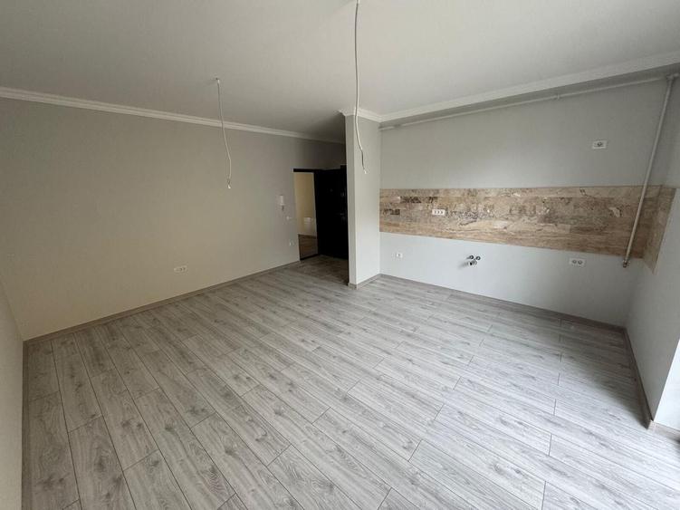 Apartament cu 2 camere decomandat în Girocului