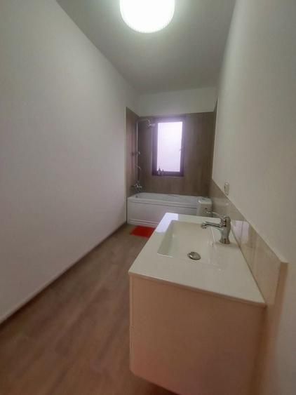 Apartament cu 4 camere în Bucureștii Noi