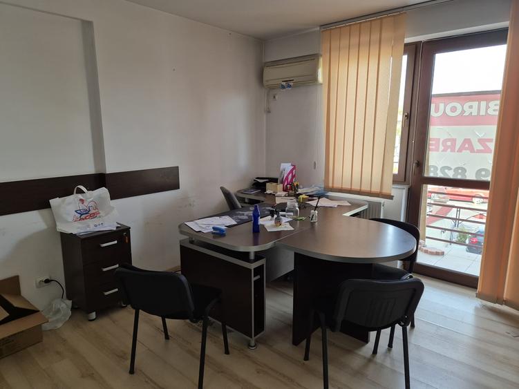 Apartament cu 4 camere în Central
