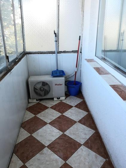 Garsonieră decomandată în Est