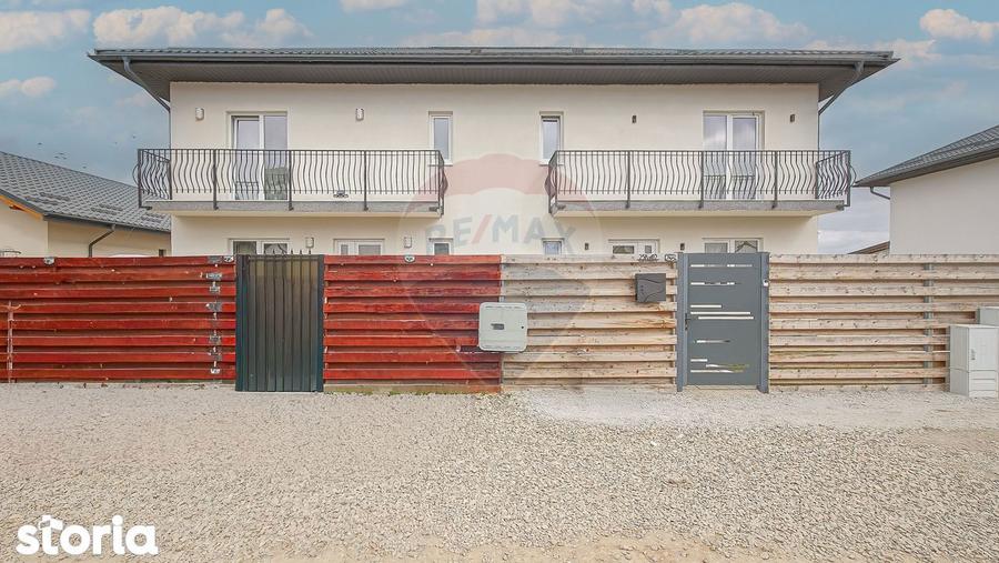 Casă cu 4 camere cu Teren 300 Mp în Central