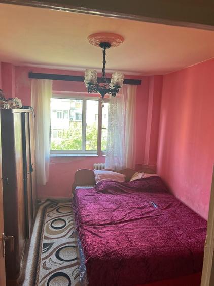 Apartament cu 3 camere decomandat în Militari