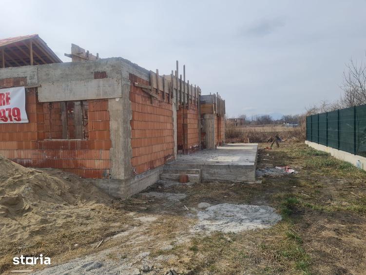 S.C. VIMAK Imobiliare vinde casa la rosu in Stupini - 1