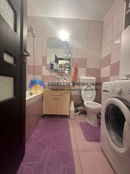 Apartament cu 3 camere semidecomandat în Mărăței