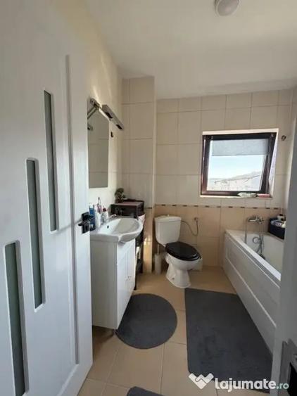 Apartament Cu 2 Camere Decomandate Zona Burdujeni - 3