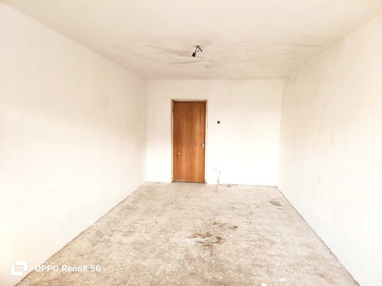 Apartament cu 3 camere decomandat în Titulescu