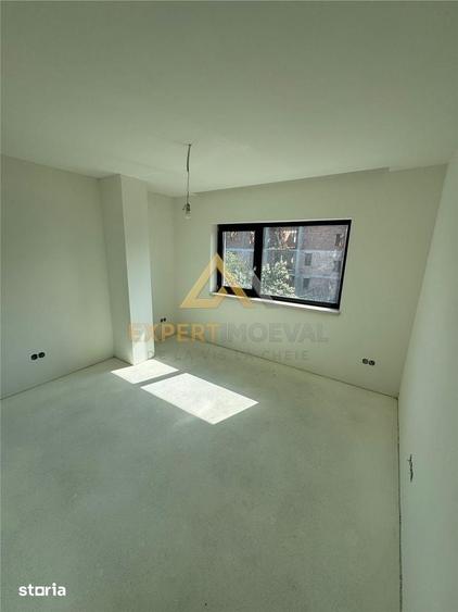 Casă cu 4 camere cu Teren 360 Mp în Valea Borcutului
