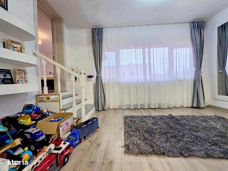 Casă cu 4 camere în Dobroești