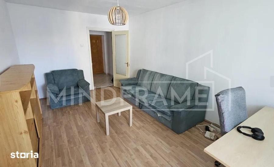 Apartament cu 3 camere în Tineretului