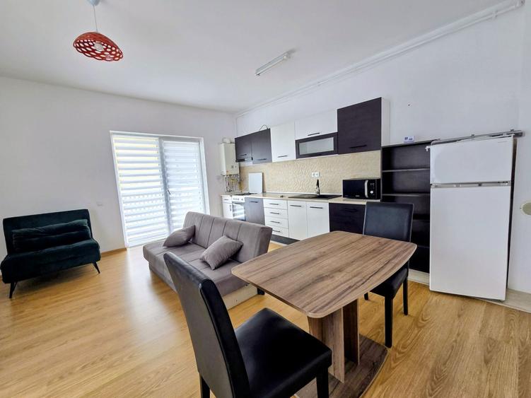 Apartament cu 2 camere semidecomandat în Florești