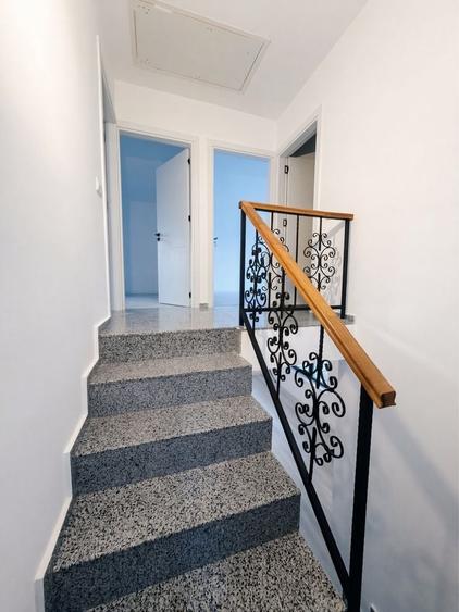 Casă cu 5 camere în Cernica