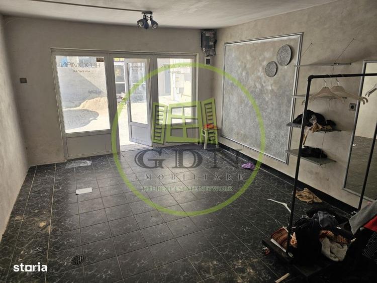 Spațiu comercial, de 33 mp, în Central