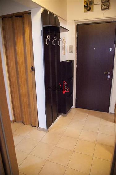 Apartament cu 2 camere decomandat, mobilat în Basarabia