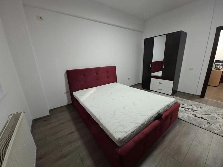 Apartament cu 2 camere decomandat în Roșu