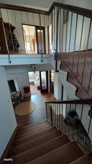 Apartament cu 4 camere în Central