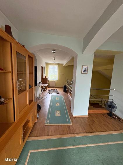 Casă cu 4 camere cu Teren 500 Mp în Bunloc