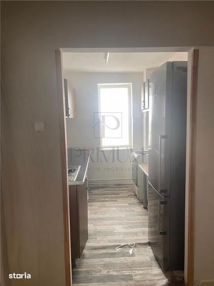 Apartament cu 3 camere decomandat, mobilat în Odobescu