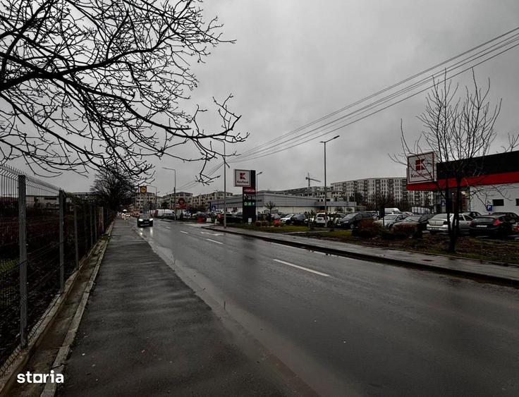 Teren de 2481 mp, în Apărătorii Patriei