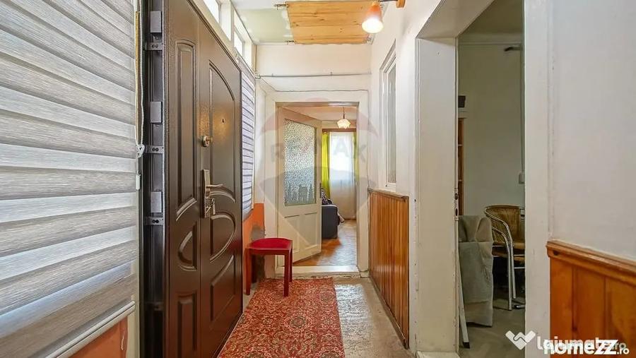 Casă cu 4 camere cu Teren 230 Mp în Carierei