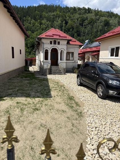 VAND 2 CORPURI casa 1254 mp Leresti Arges - 7