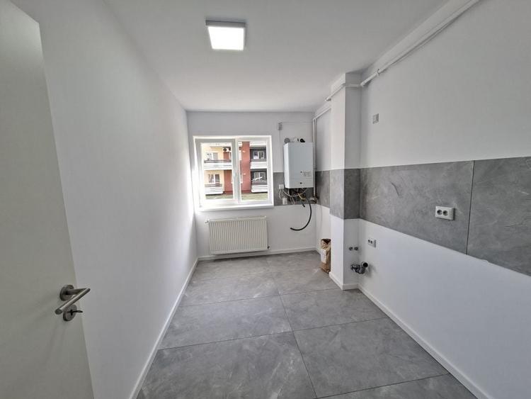 Apartament cu 2 camere decomandat în Sânpetru