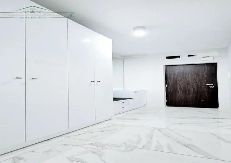 Apartament cu 2 camere semidecomandat, mobilat în Micălaca