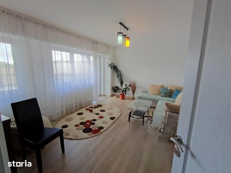Zamca- zona cu verdeata. Apartament cu 2 camere decomandate - 1
