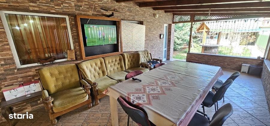 Casă cu 3 camere cu Teren 544 Mp în Central