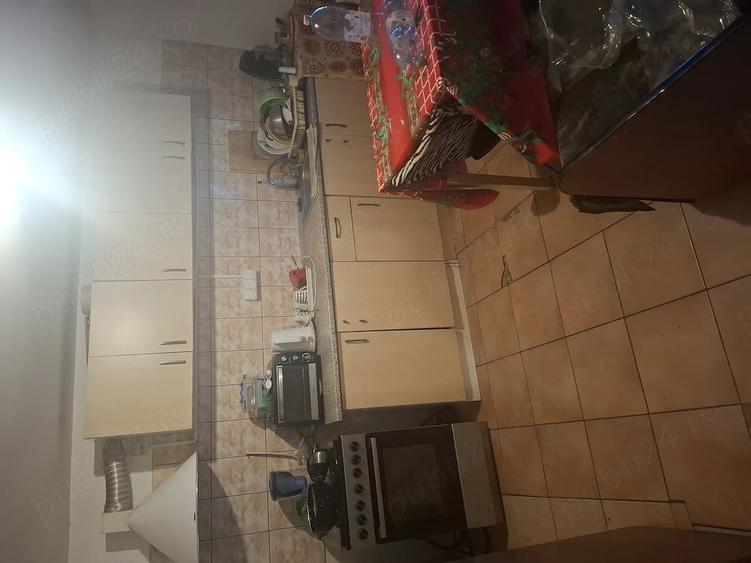 Casă cu 1 camere cu Teren 1800 Mp în Podu Doamnei