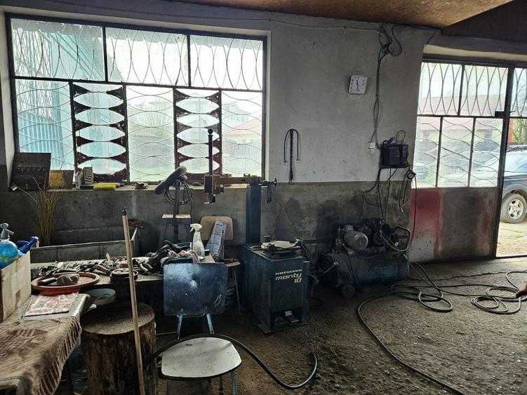 Casă cu 3 camere în Tudor Vladimirescu
