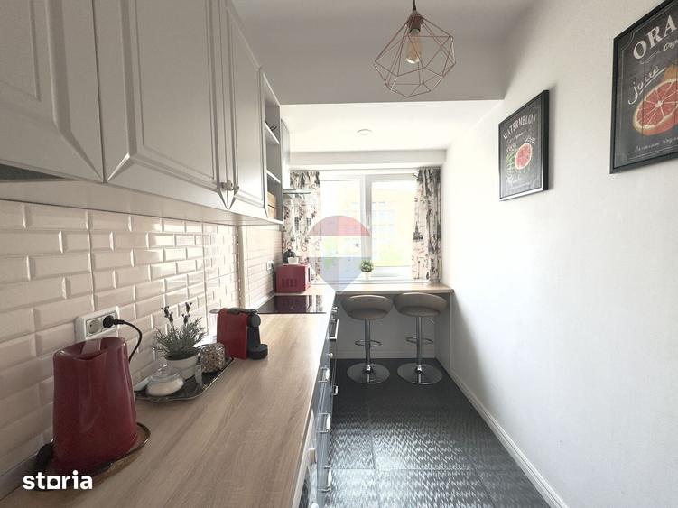 Apartament cu 3 camere în Victoriei
