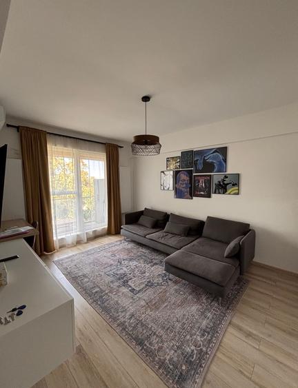Apartament cu 2 camere decomandat în Drumul Taberei