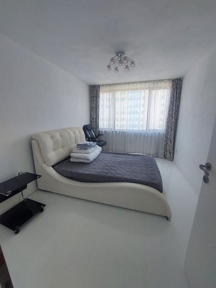 Apartament cu 3 camere decomandat în Nicolae Bălcescu