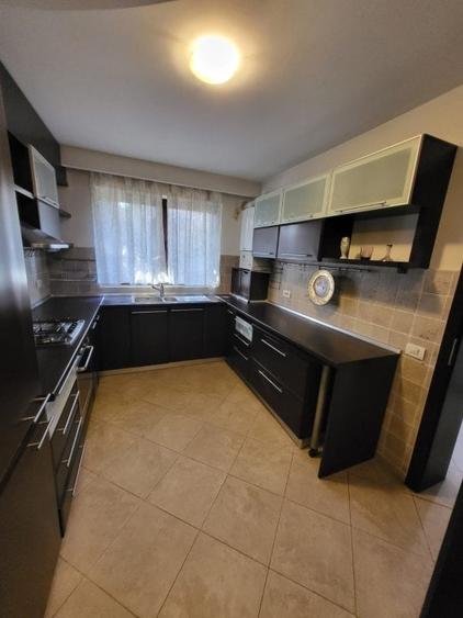 Duplex cu 4 camere cu Canalizare în Corbeanca