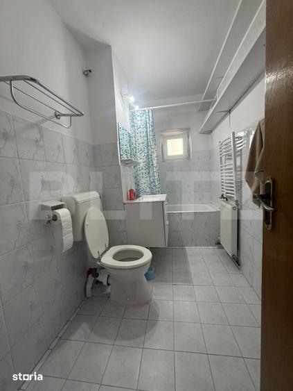 Apartament cu 4 camere în Micro 5